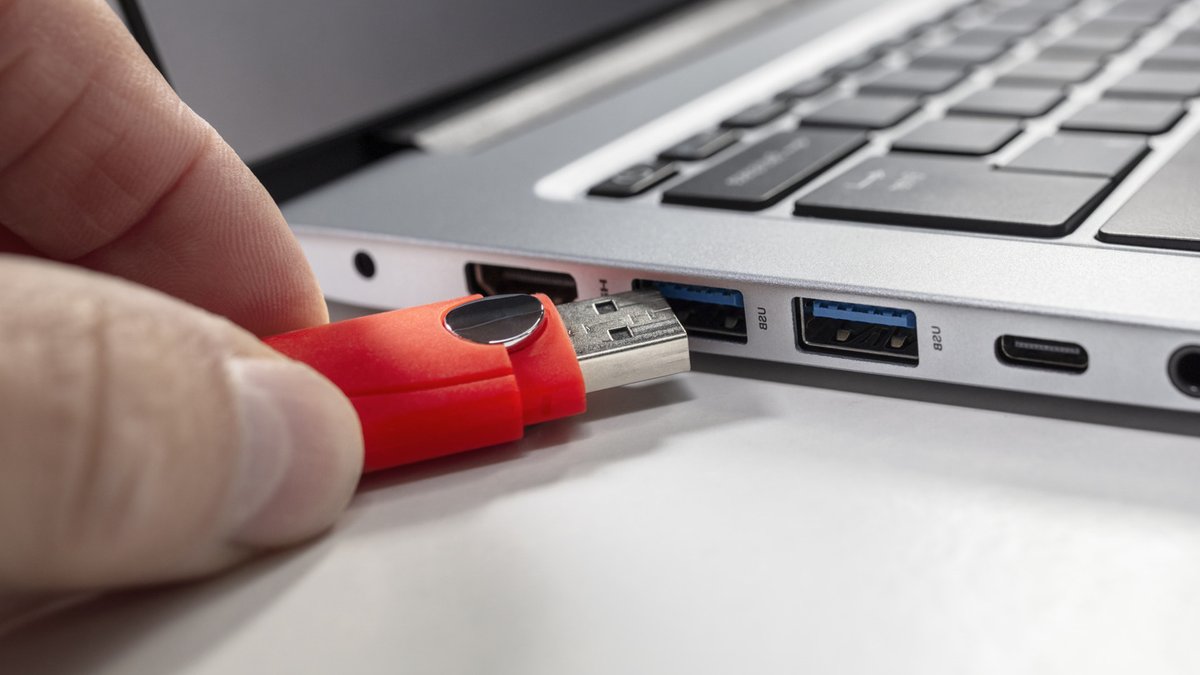 Cleaning Your USB Ports Made Easy - usb ports