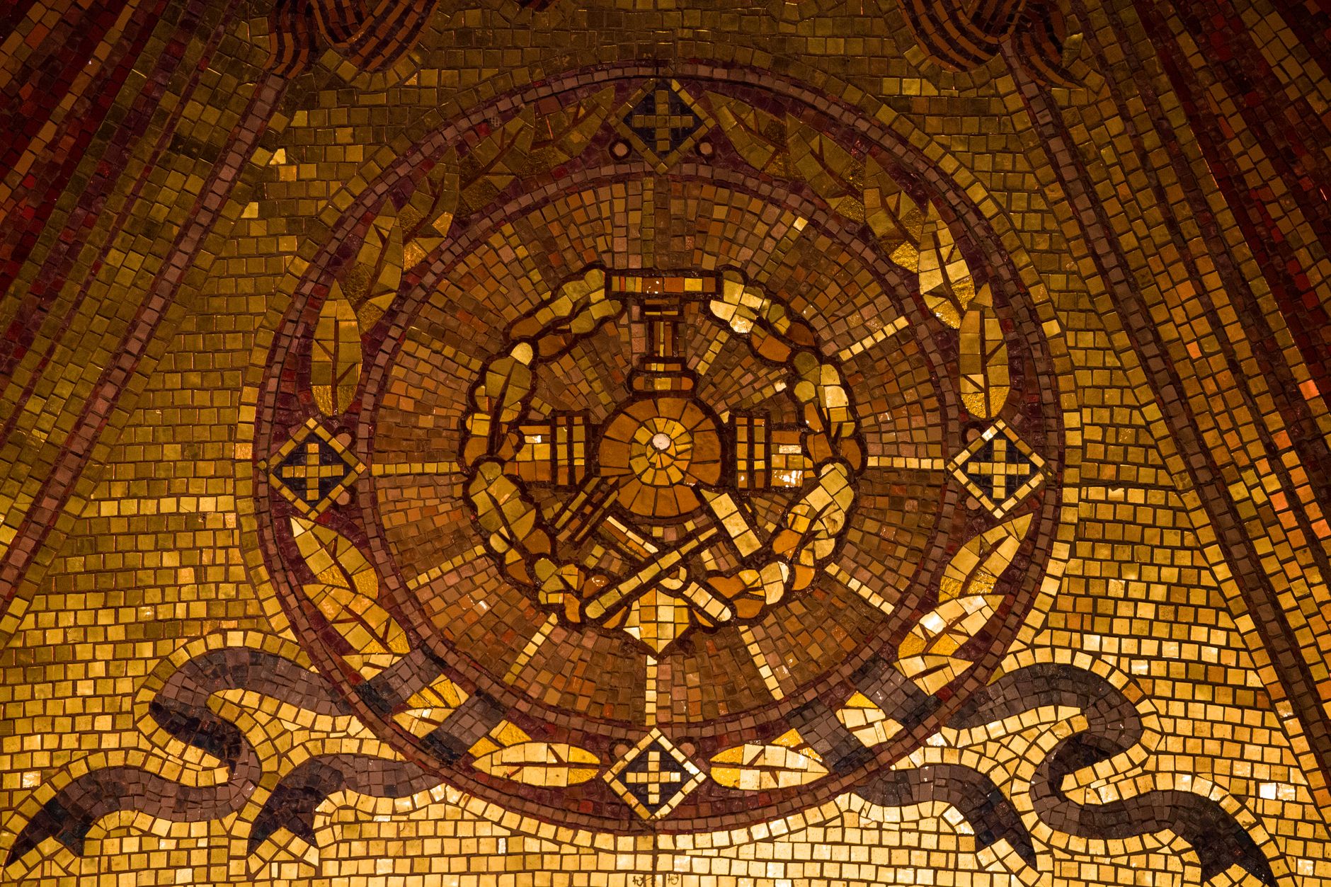 Nunhead’s Endearing Emblems: Symbols of Everlasting Love