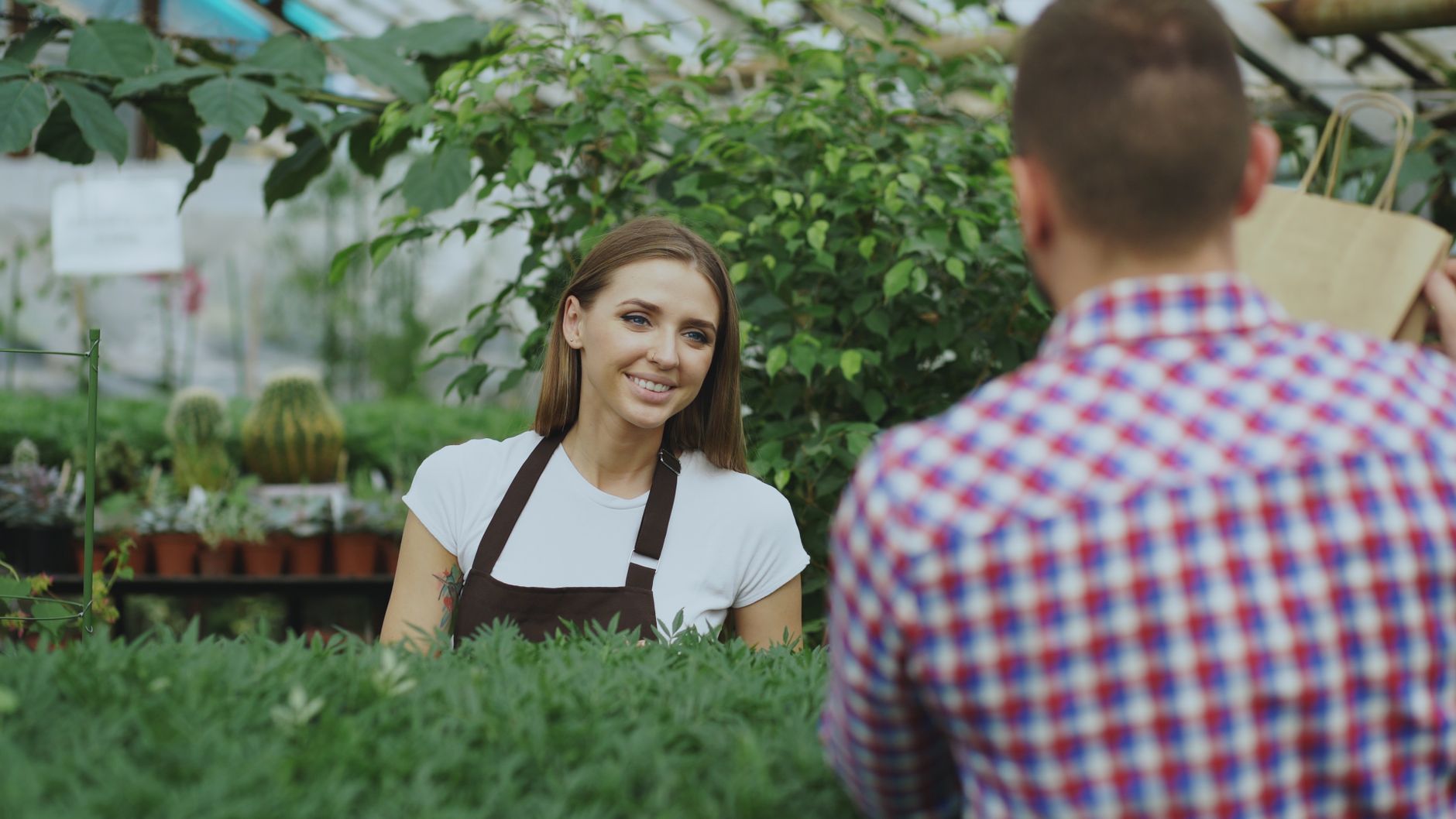 Buy your all kind of gardening tools online with best deals and offers