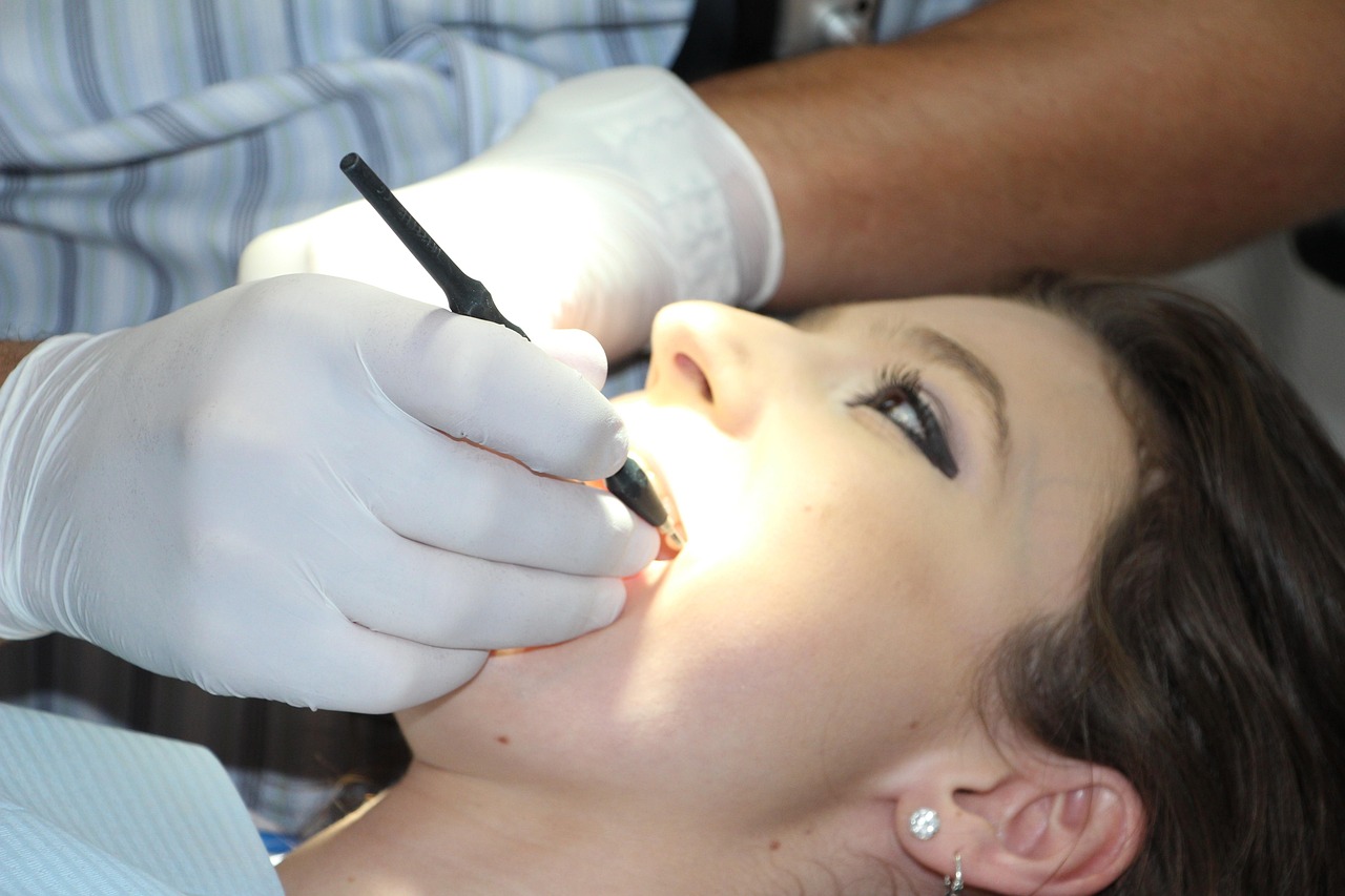 What Are The Dangers Of Cheap Dental Implants?