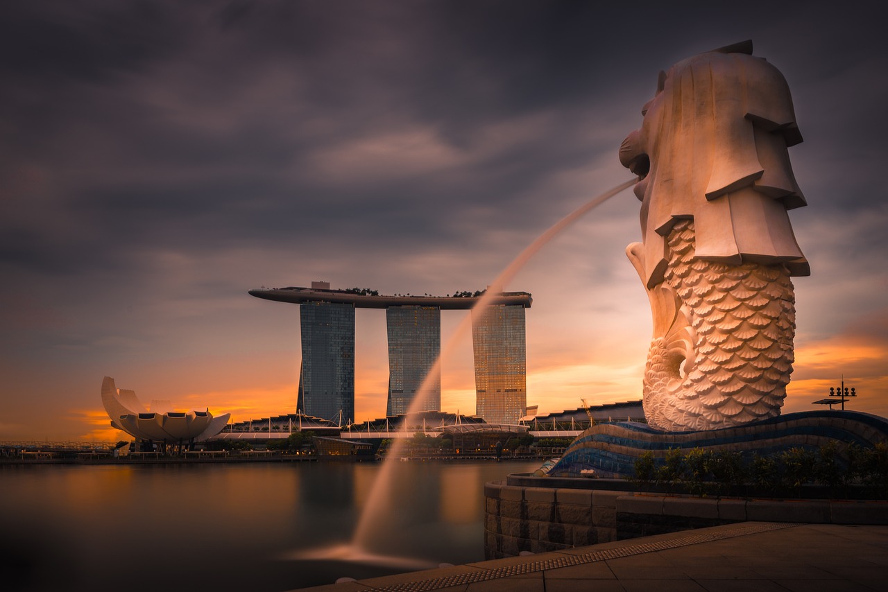 Long vs. Short Trading: Navigating Singapore’s Equity Market with Confidence
