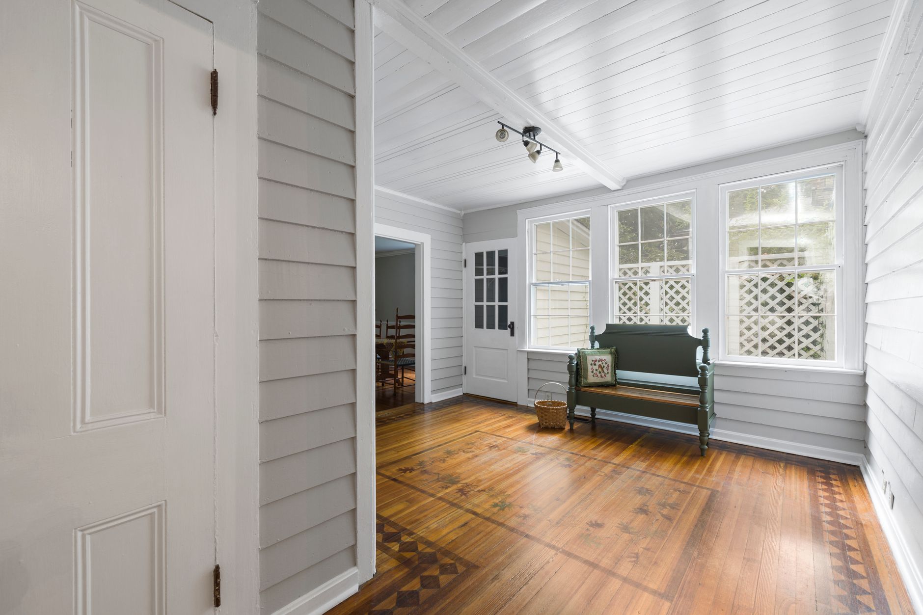 Gilmore Girls home hits the market at $2.7M