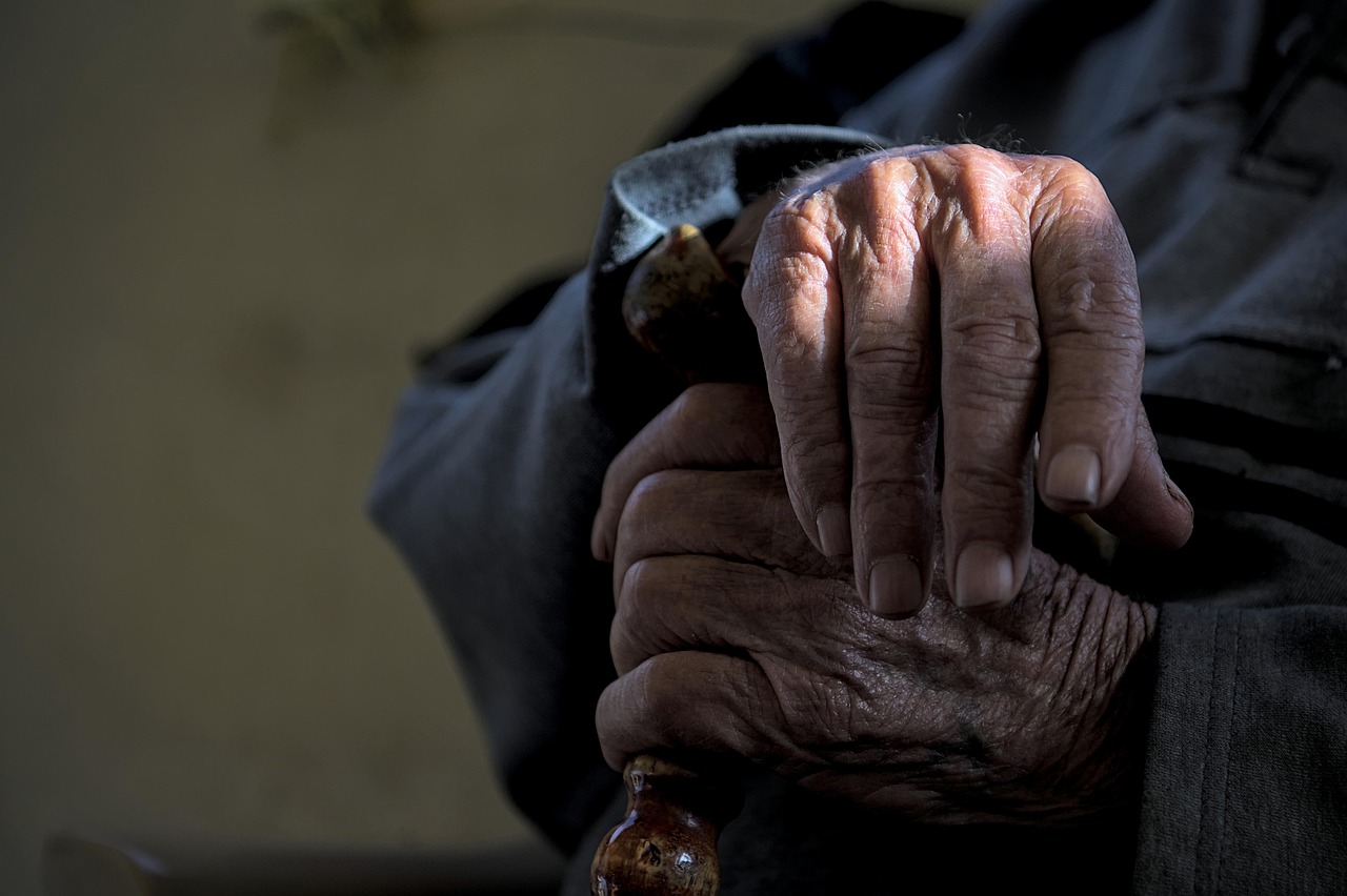 Emigration In Old Age: What Should I Consider?