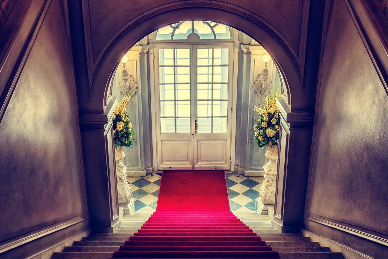How to Create a Stunning Entryway