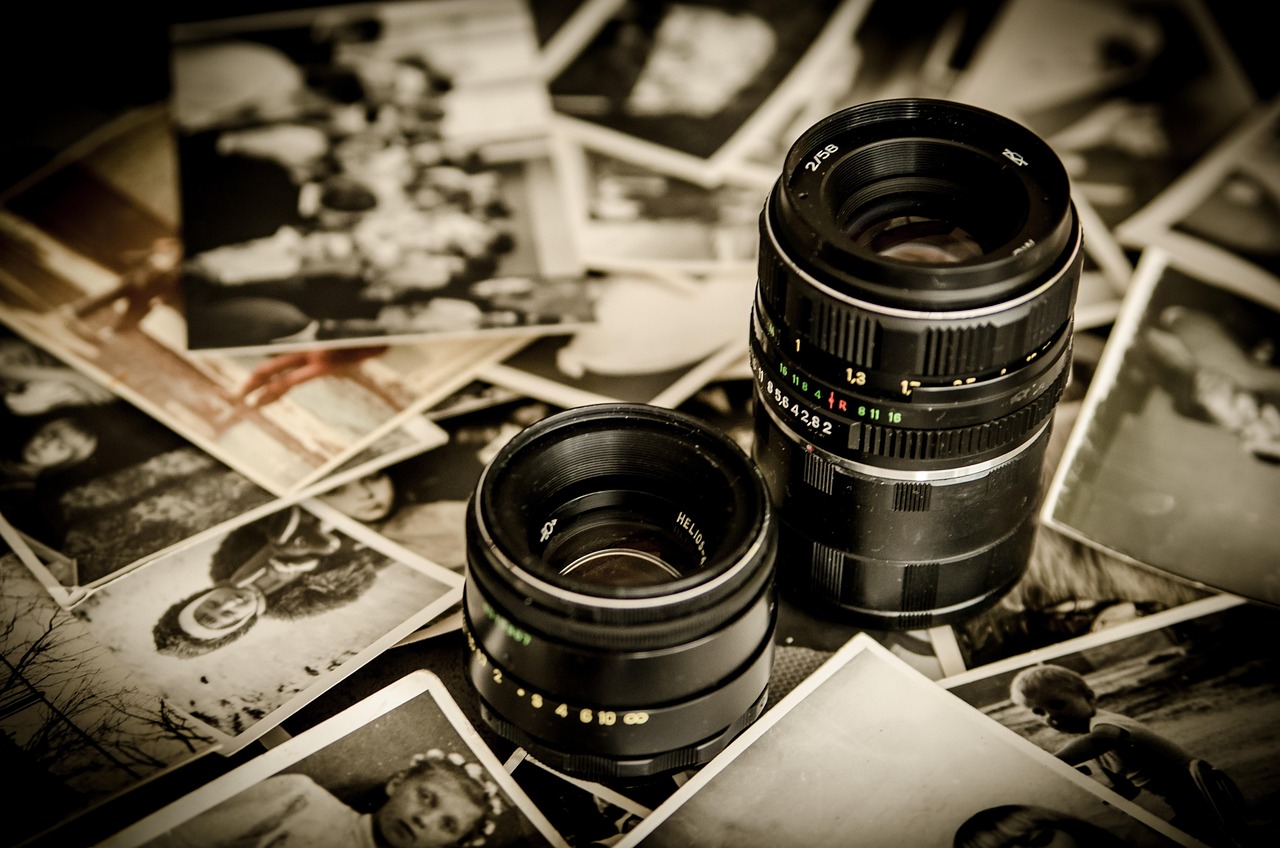 How to Photograph People: Portrait Photography Tips