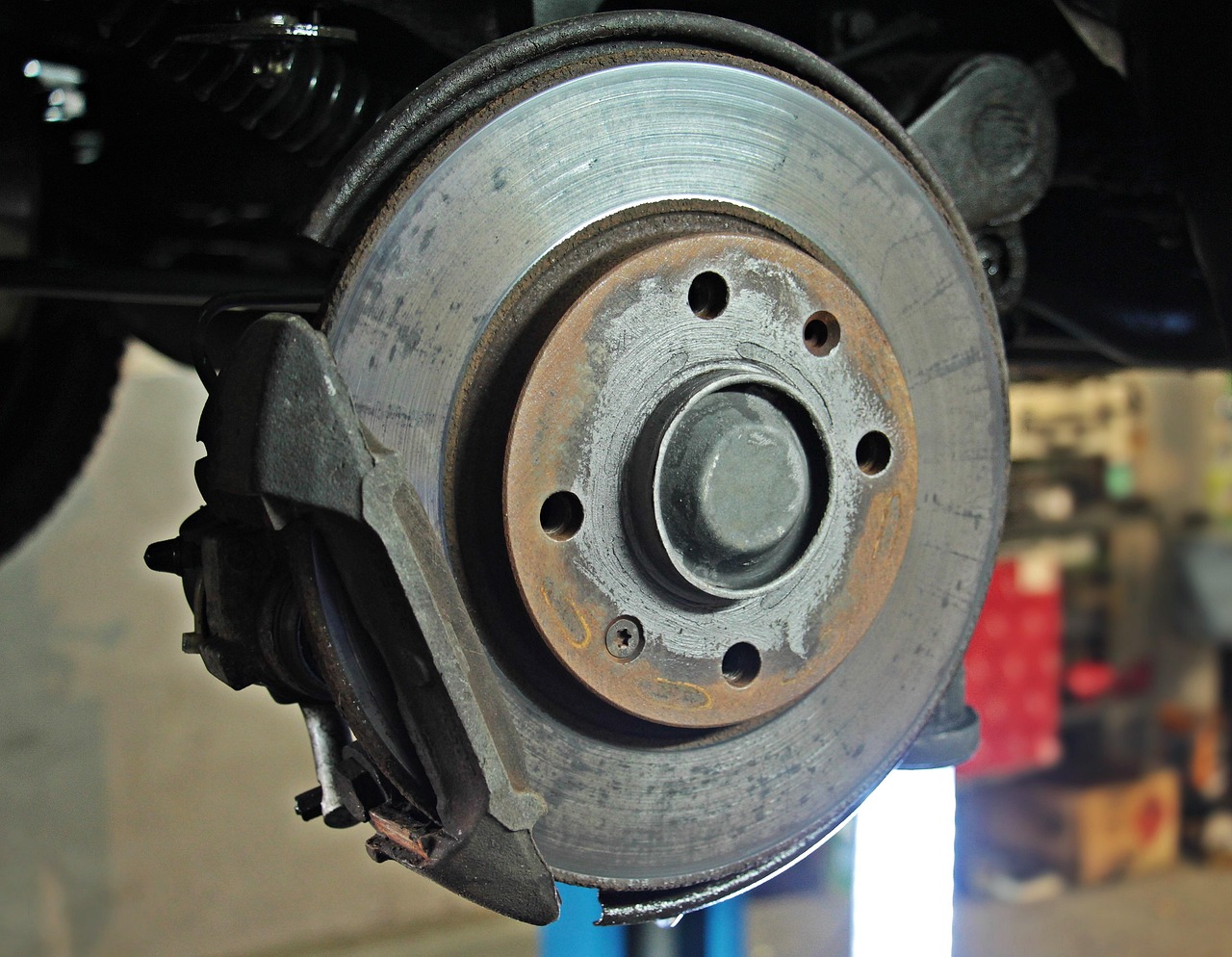 The Role of an Auto Repair Specialist