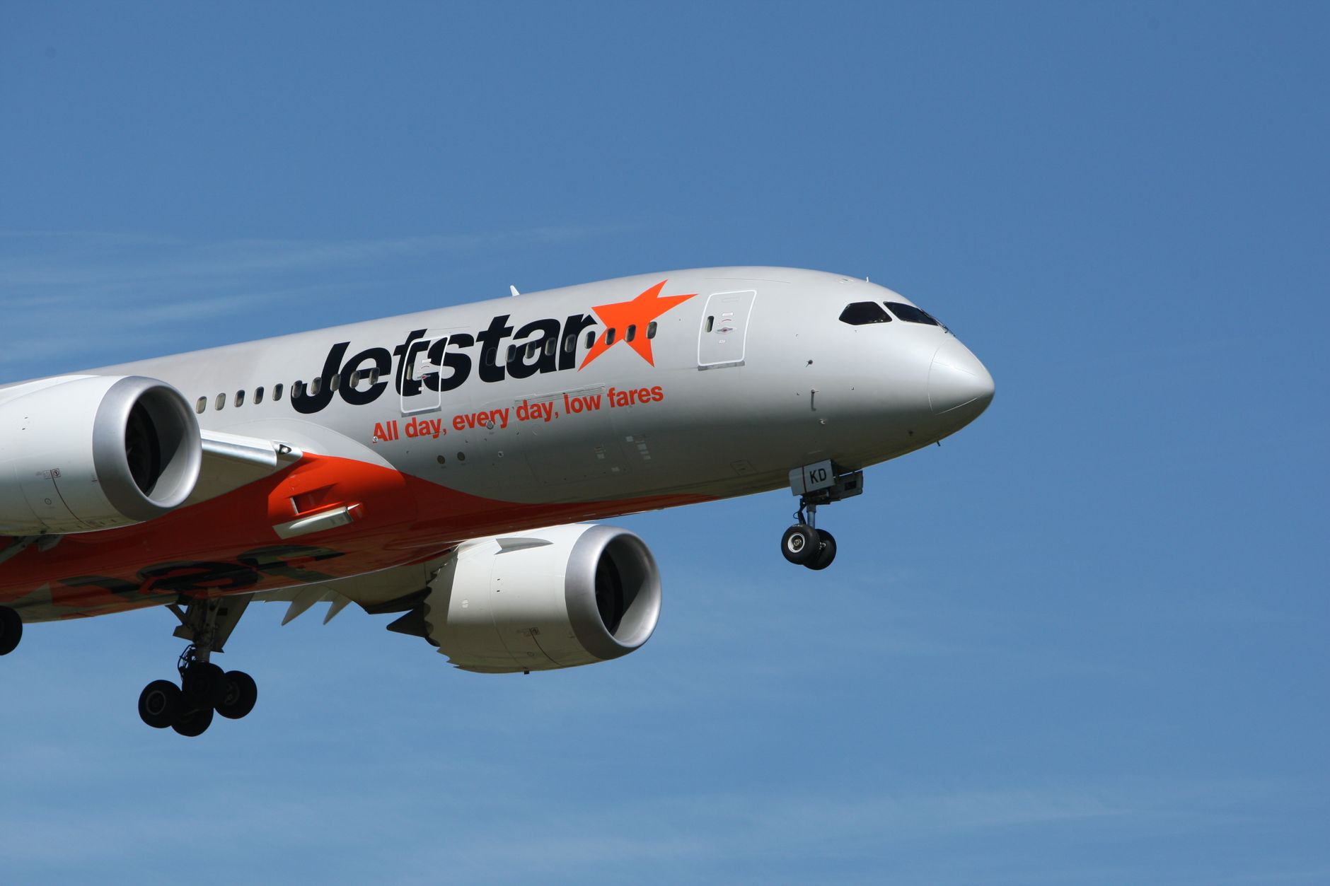 Aviation Under Pressure: Route Cuts Amid Rising Costs
