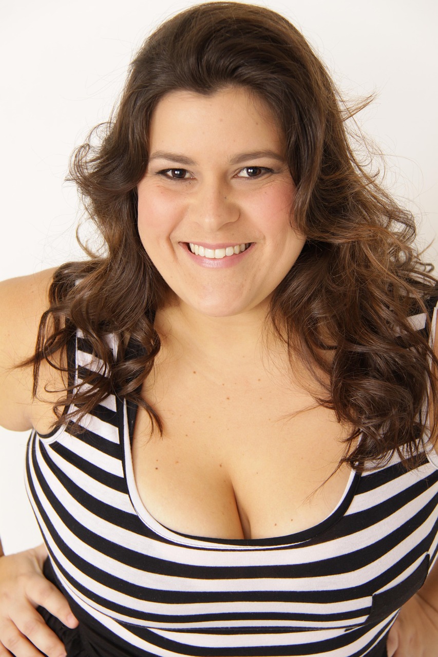 A Guide to Plus-Size Foundation Garments that Actually Work for You