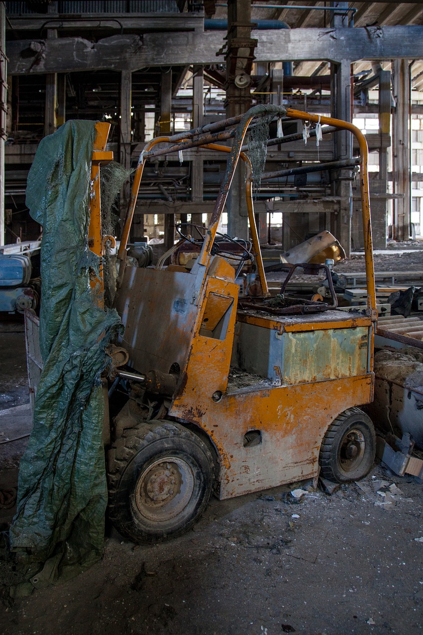 Why The Electric Forklift Is In Demand