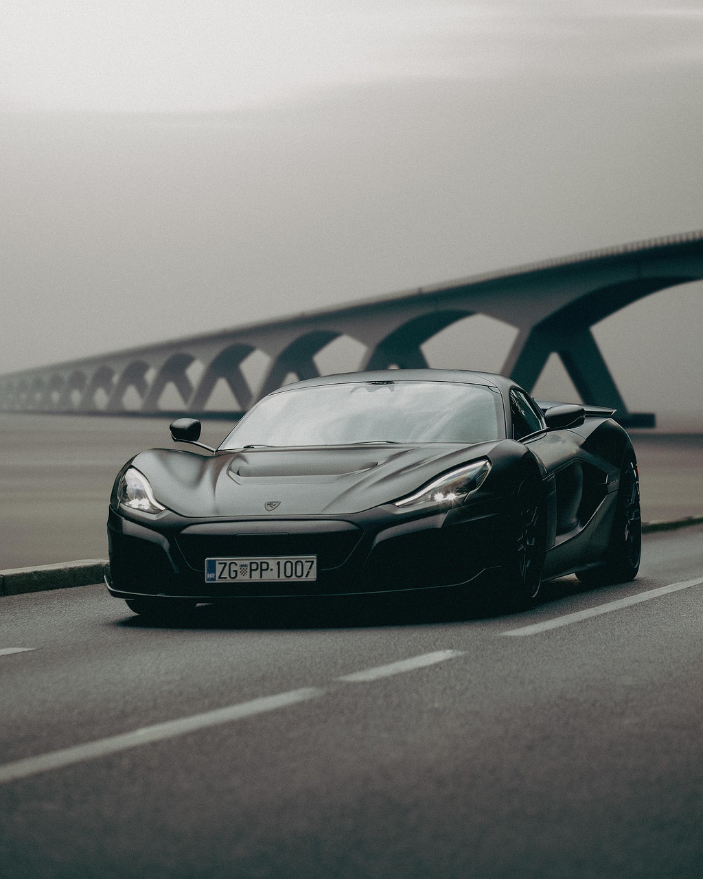 The Pros and Cons of Electric Vehicles