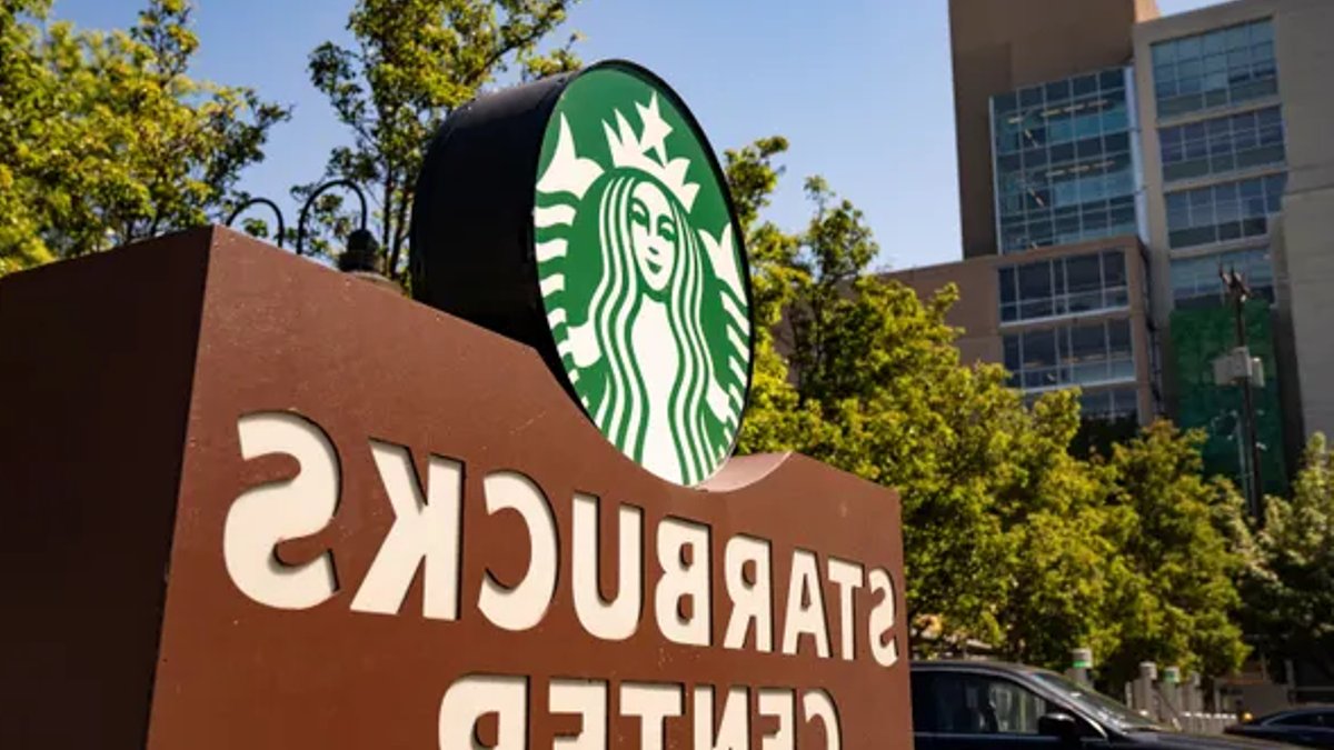 Starbucks Refines Customer Experience - customer experience