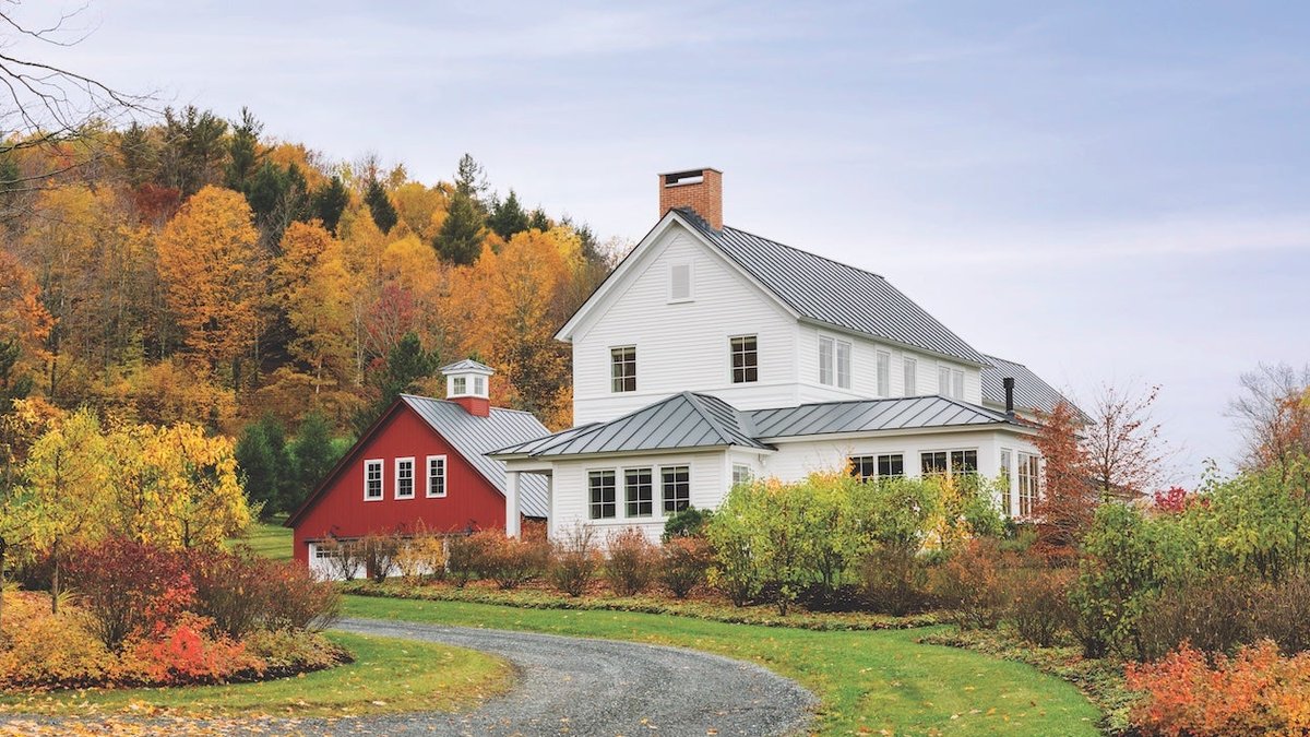 Vermont Farmhouse Designed to Blend with Landscape Vermont Farmhouse Designed to Blend with Landscape - vermont farmhouse