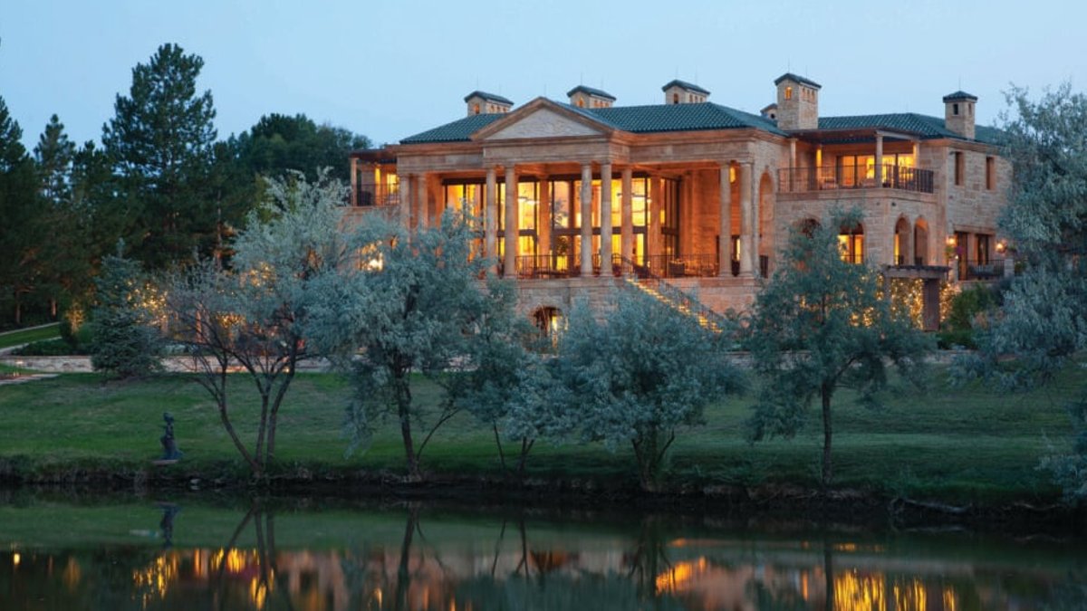 Elegant Home Found in Pondbank Gardens Elegant Home Found in Pondbank Gardens - elegant home