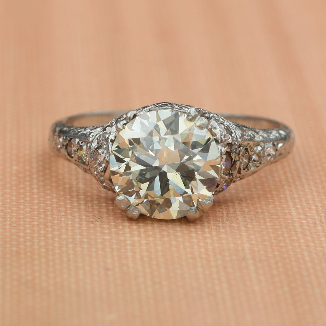 The Royal Ring’s Impact on Body Image: The Pressure to Conform to Beauty Standards