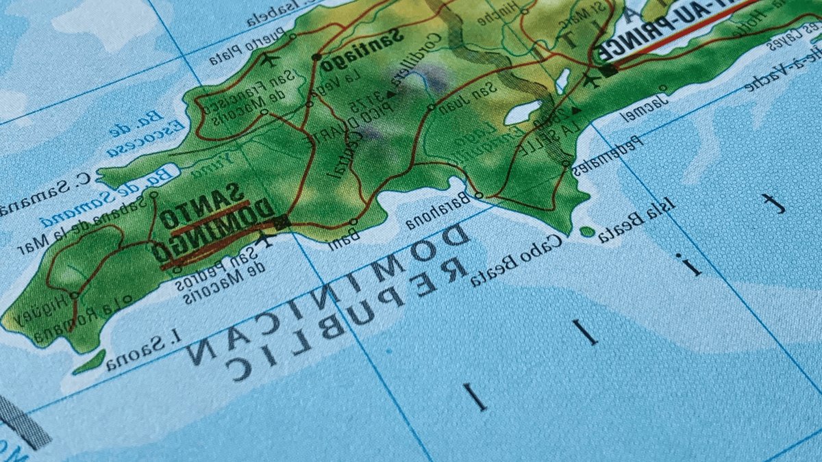 Dollars Flow into Dominican Republic Economy - dominican economy