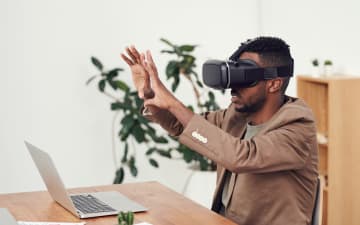 4 Ways Technology May Impact the Future of the Insurance Industry