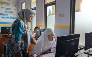 Pharmacy Training in Indonesia