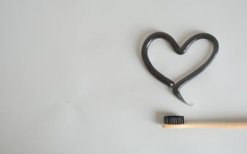Whitens Teeth with Charcoal, Is It Effective?