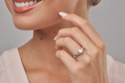 Finchley Flourish: Local Artisans Creating Unique Engagement Rings