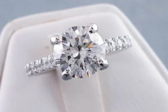 Honeymoon Hacks with a Touch of Luxury: Planning an Affordable Honeymoon Without Sacrificing Romance and Complementing Your Ring’s Style