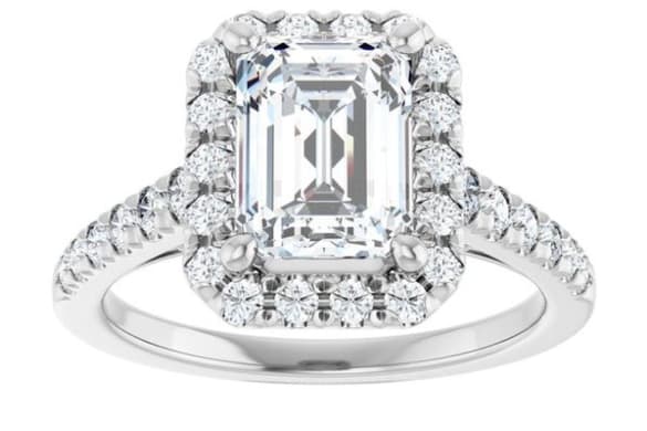 Hooksett’s Hidden Gems: Where to Discover Unique Engagement Rings
