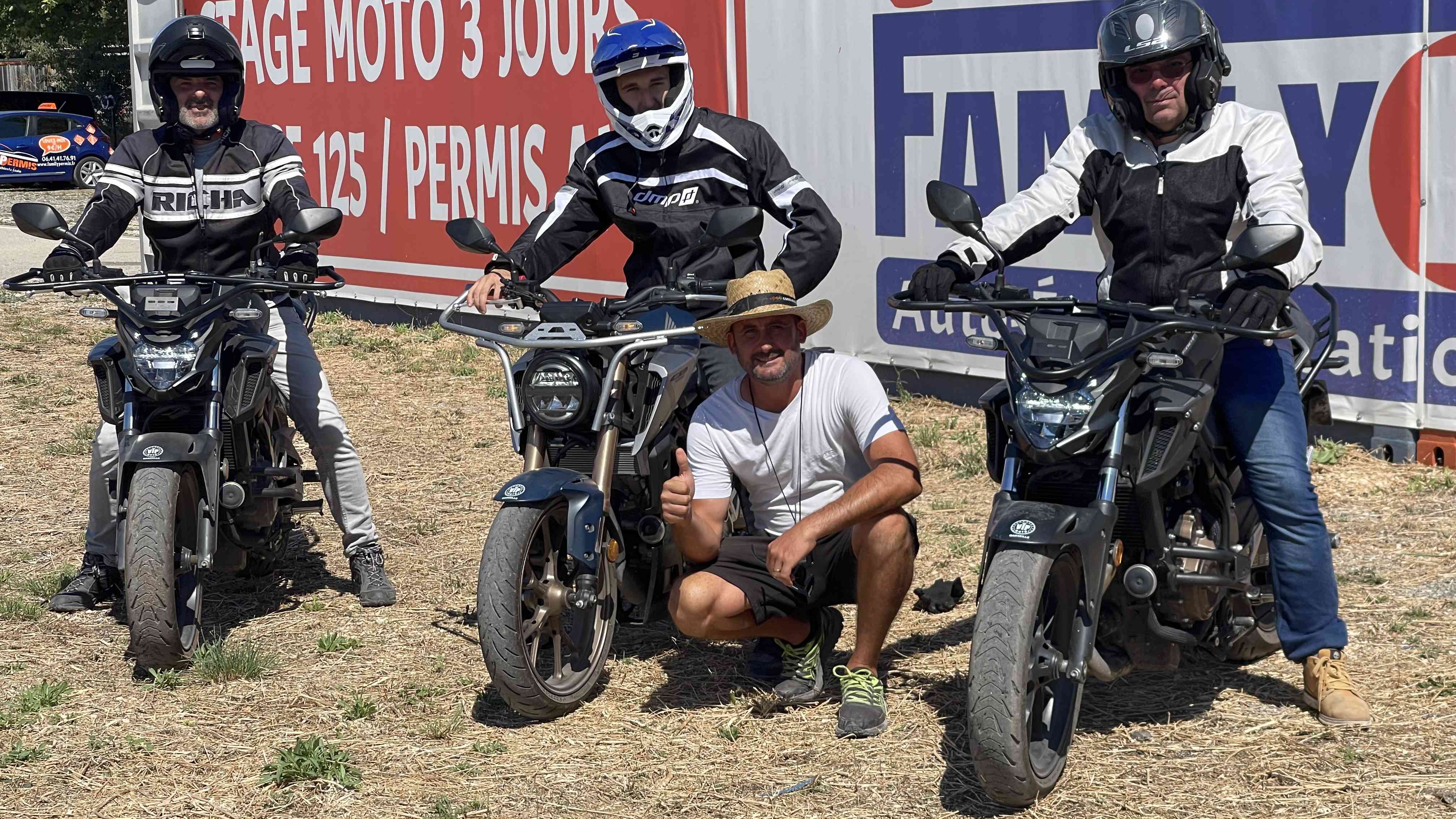 CONDUITE SUPERVISÉE - FAMILY PERMIS Auto-Moto-Ecole / Location