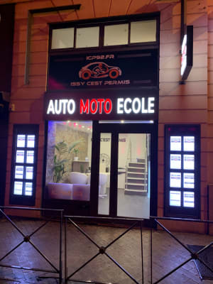 Issy C'est Permis Auto-moto-école - Issy-les-Moulineaux - 2