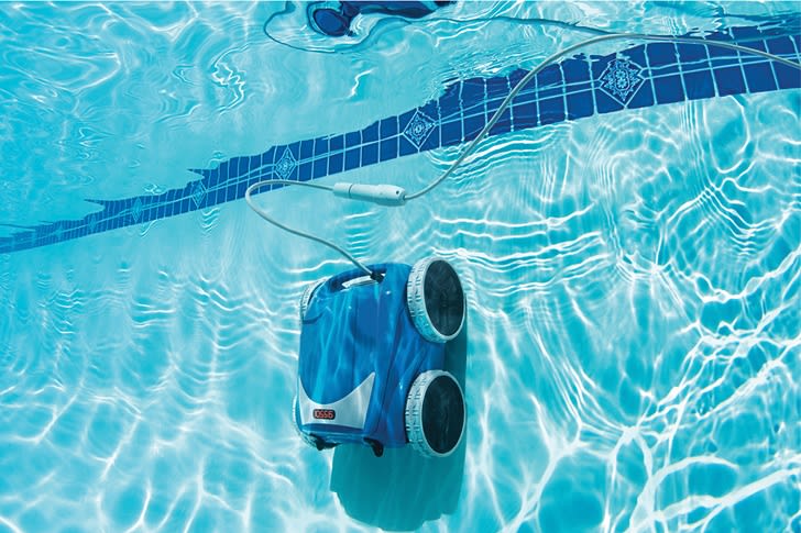 1017092021_013x2gfci_outletpolaris_robotic_pool_cleaner