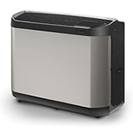 Las bombas de calor son la solución ecológica y fácil de instalar, ofreciendo siempre el coste de uso más competitivo. Son la solución más rentable a largo plazo y, en realidad, estará asegurándose de realizar un retorno rápido de su inversión.     El 80% de la energía que proporciona la bomba de calor en el agua de la piscina procede del aire, lo que reduce en gran medida la factura de la electricidad, en comparación con otros sistemas de calefacción.     Es la solución es adecuada para su uso durante todo el año, en el caso de las bombas de calor que cuentan con un sistema de dehielo por inversión de ciclo (de funcionamiento en todas estaciones). Además podrá encontrar una bomba de calor que se adapte a sus necesidades, sea cual sea el tamaño de la piscina, incluso para piscinas públicas. Es el sistema de calefacción más versátil. Por último, al contrario a la creencia popular, las bombas de calor son muy silenciosas. Las bombas de calor Zodiac® Z400 iQ y la Z600 Silent son especialmente eficientes en este sentido.