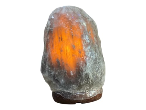 crytal salt lamp