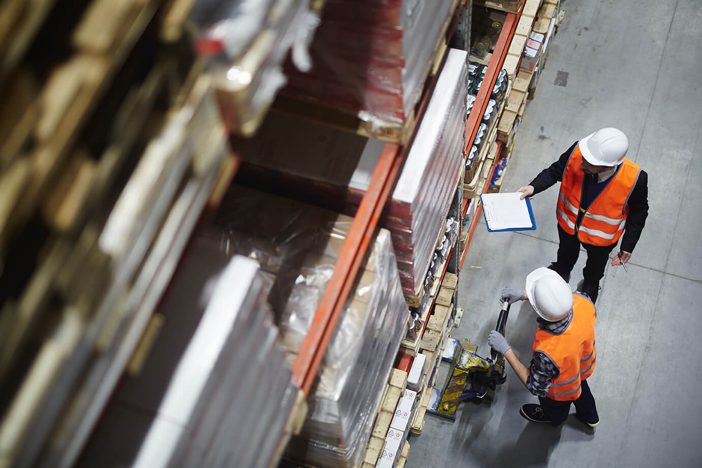 Suppliers handing over goods — give your customers the data they need