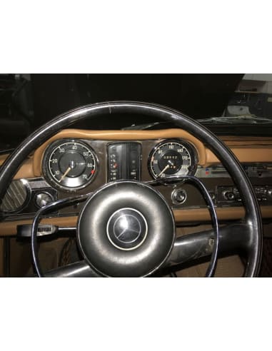 1967 MERCEDES 250SL W113