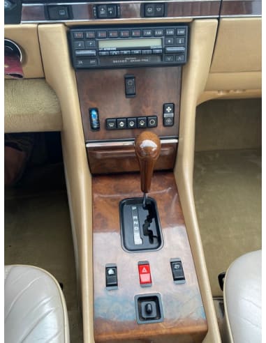 1986 MERCEDES-BENZ W107 560 SL European version