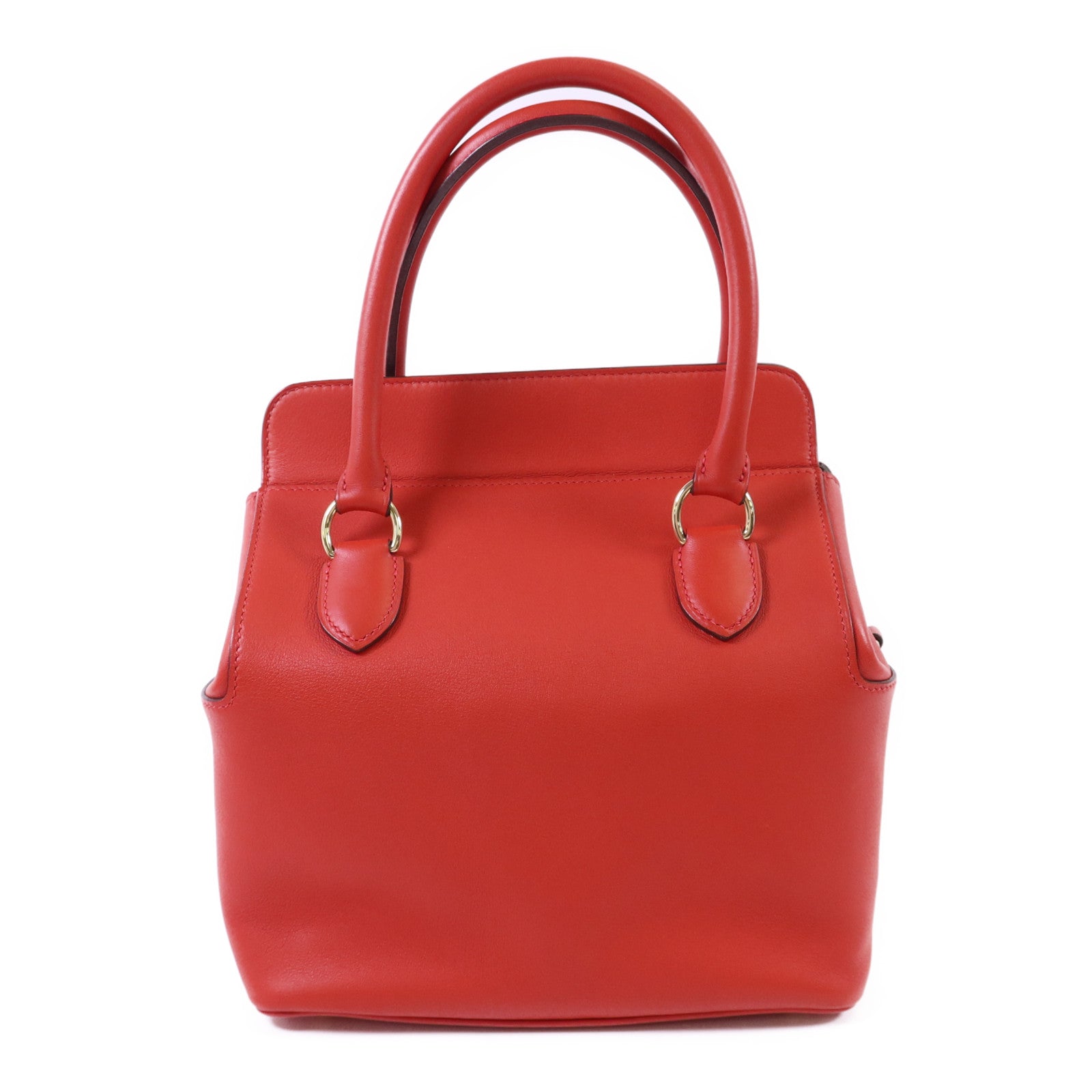 Swift's ultra-fine, velvet-soft surface — built for deep, vibrant colour.