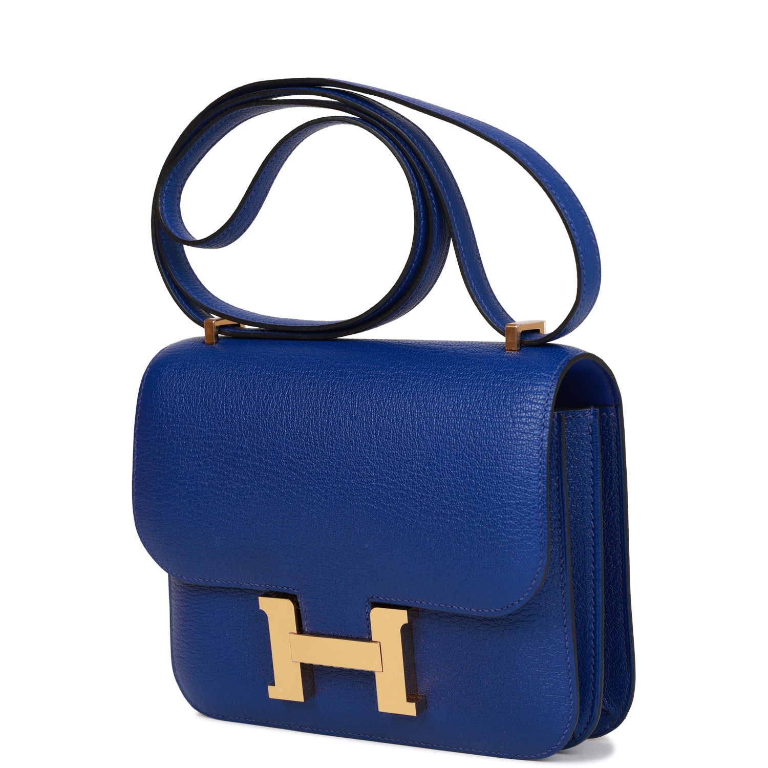 Vivid colour on Chèvre — goatskin takes saturated tones with extraordinary depth.