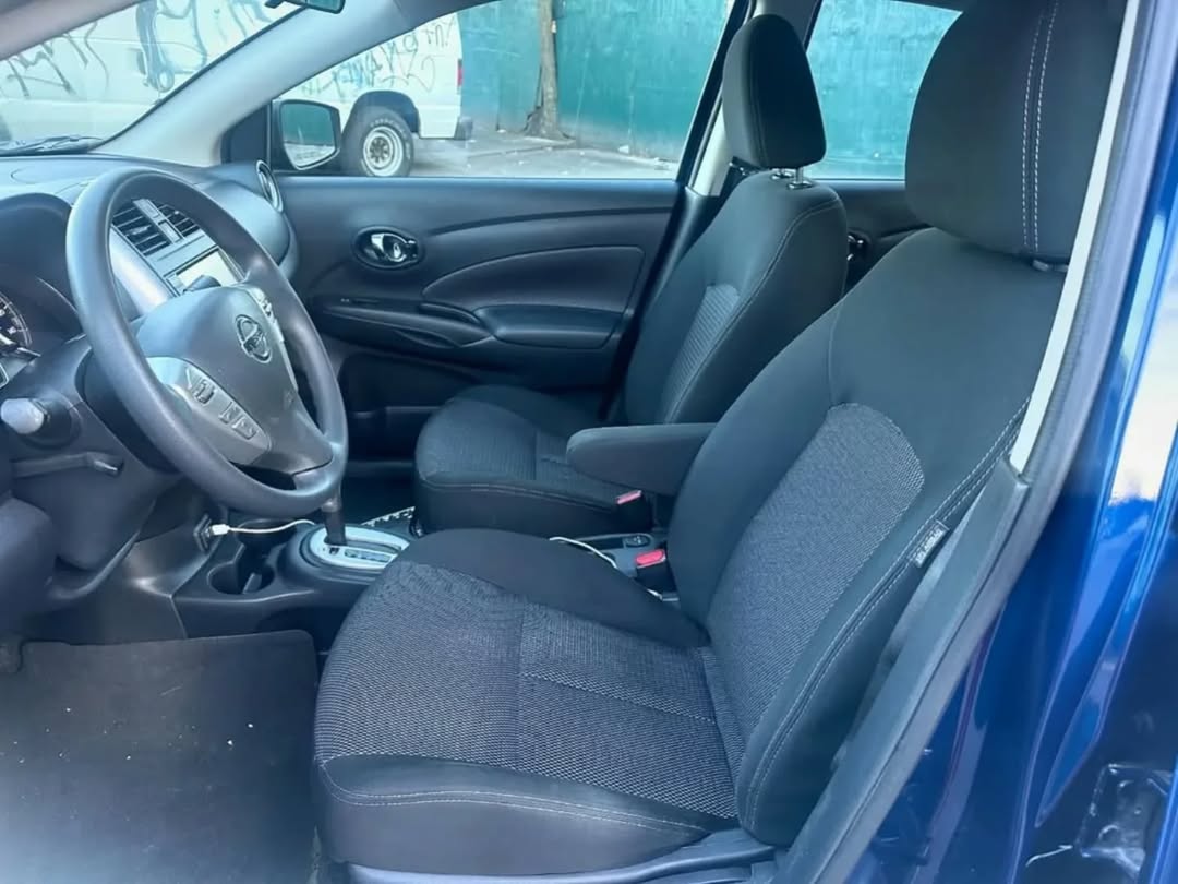 Nissan Versa view 4