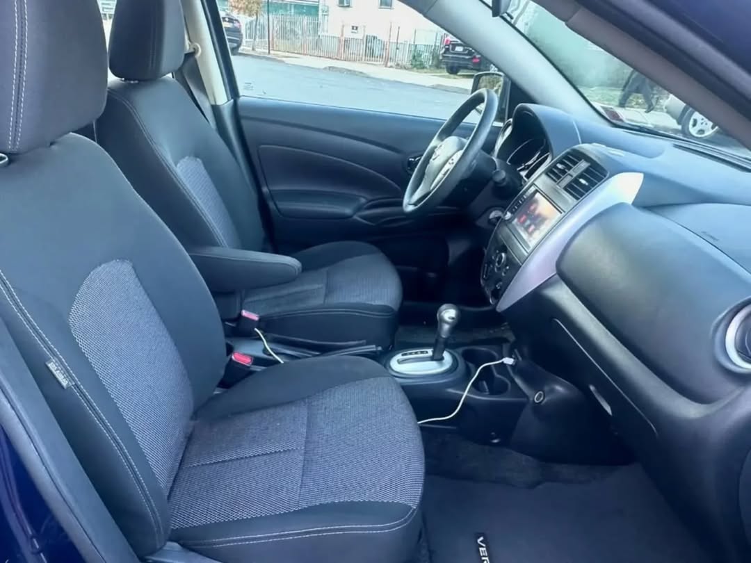 Nissan Versa view 3