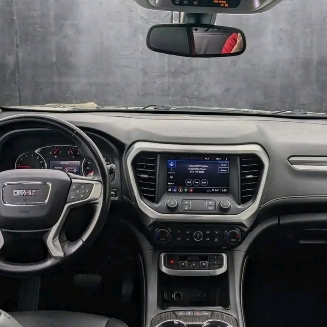 GMC Acadia FWD 4dr SLT view 5