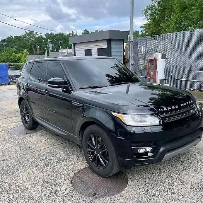 Range Rover sport view 2