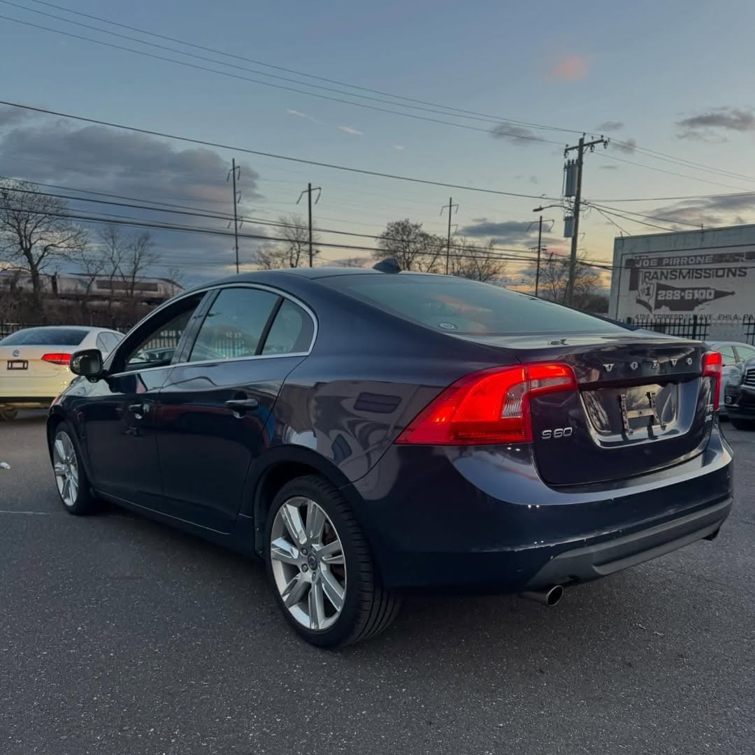 Volvo S60 T6 view 5