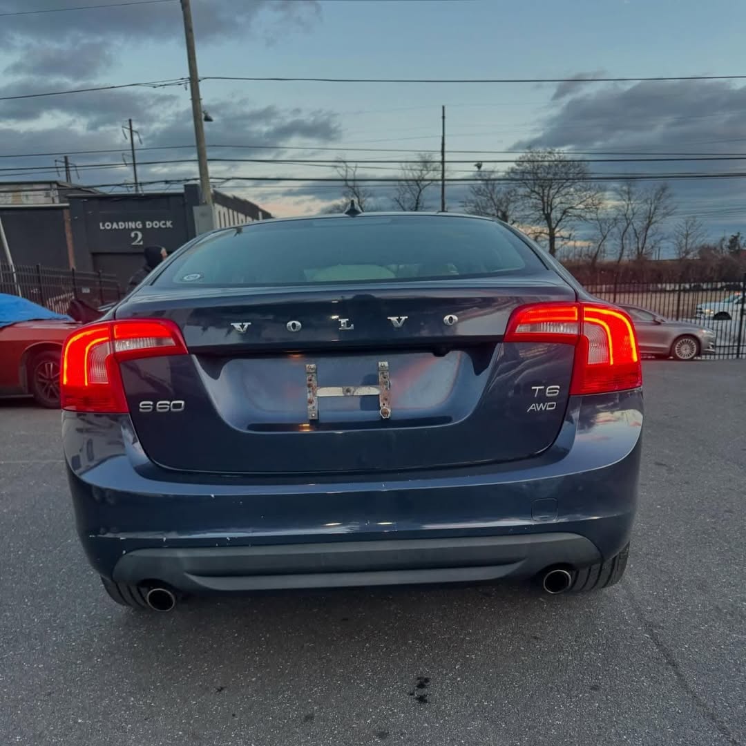 Volvo S60 T6 view 8