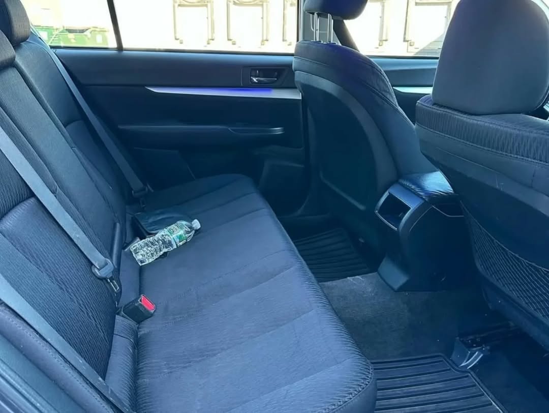 Subaru Legacy AWD view 7