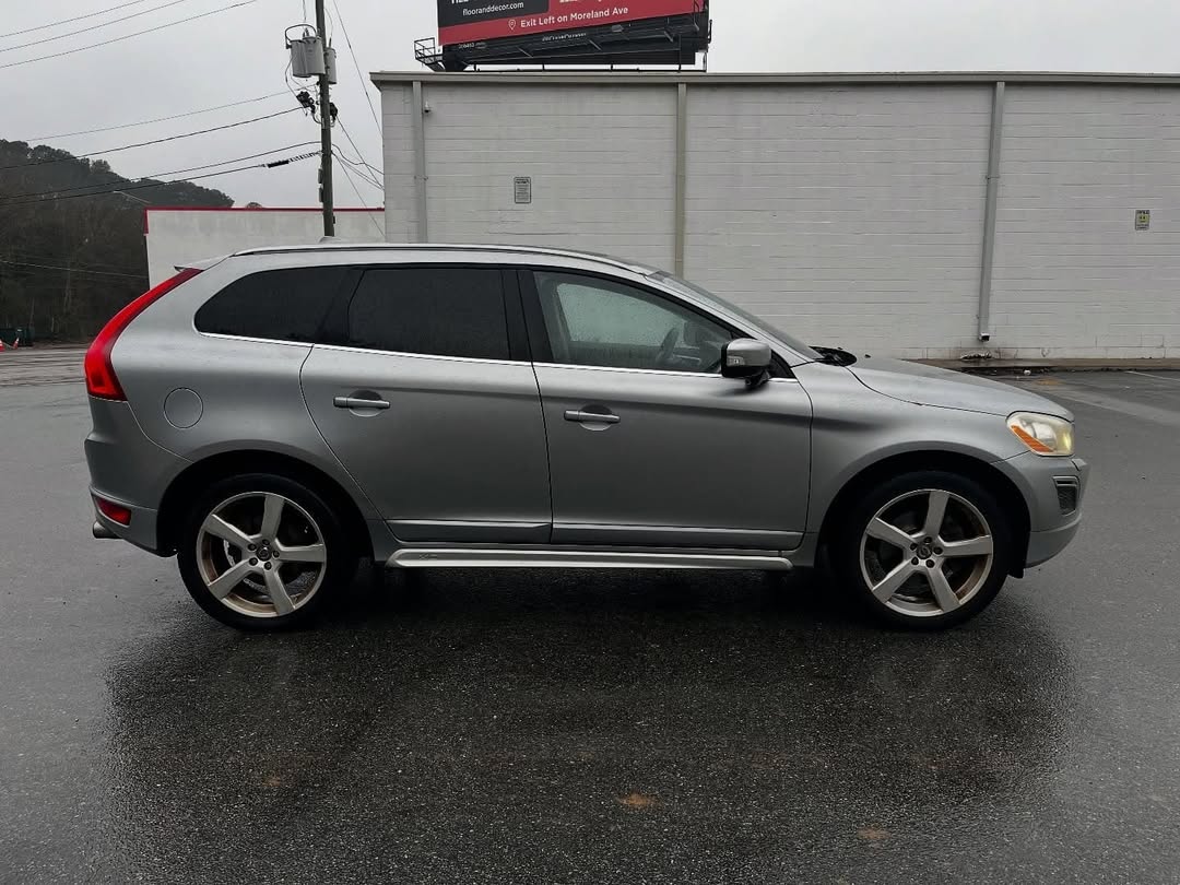 Volvo XC60 view 6