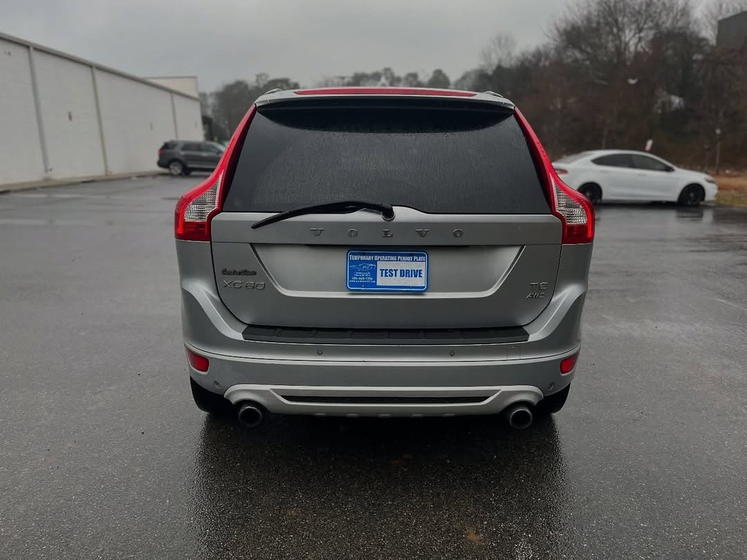 Volvo XC60 view 8