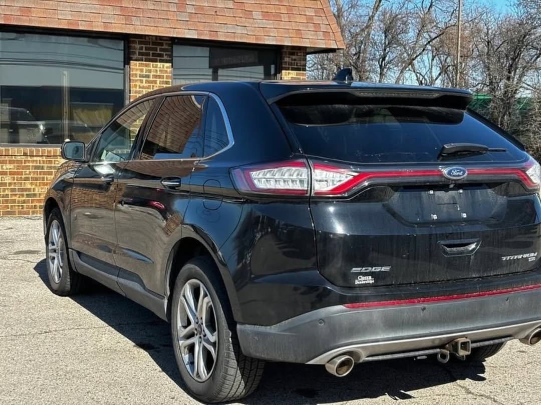 Ford Edge Titanium view 5