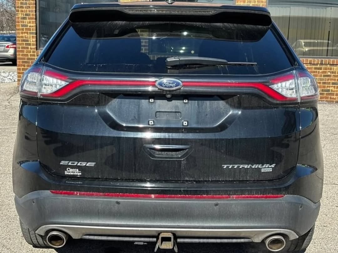 Ford Edge Titanium view 6