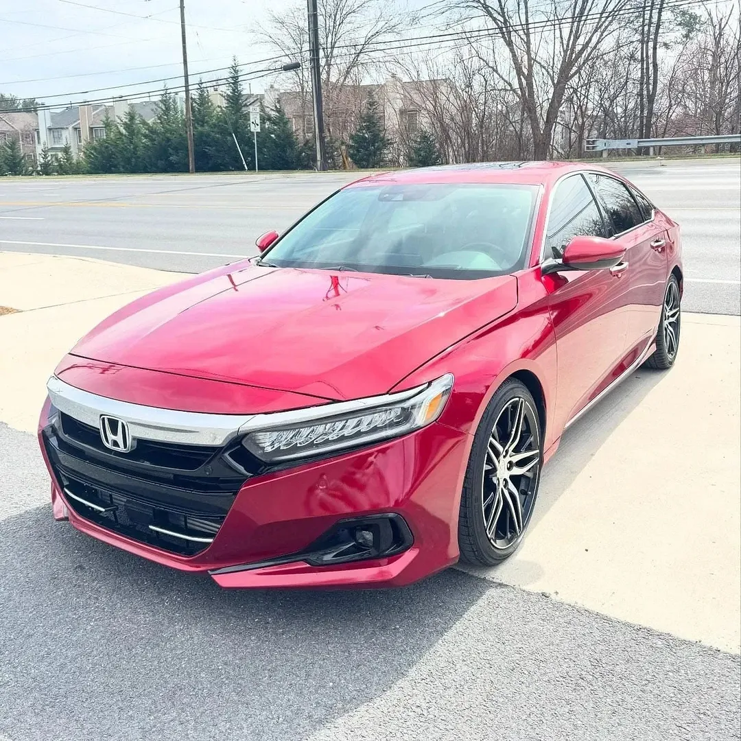 Honda Accord Touring 2.0 view 2