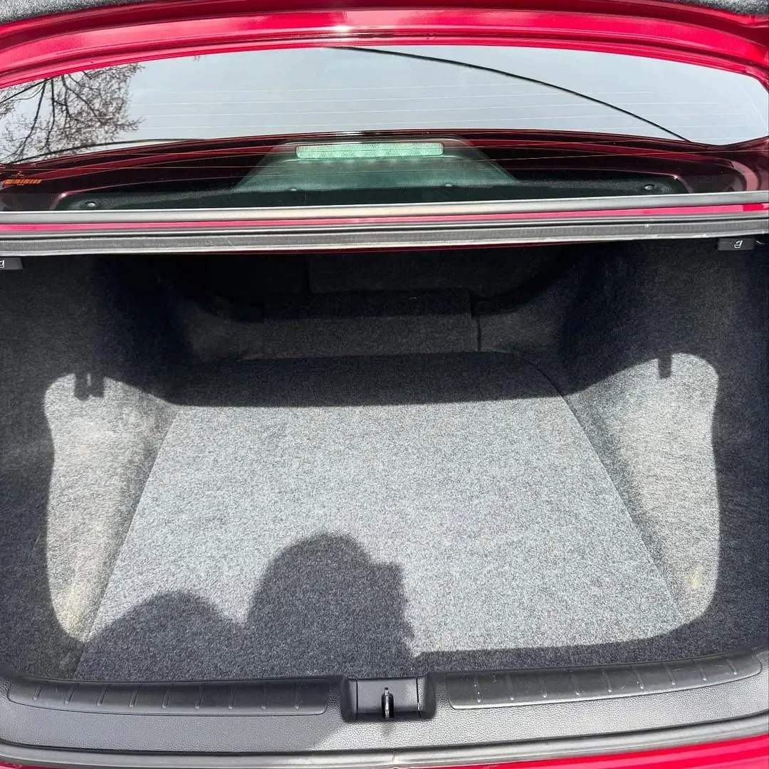 Honda Accord Touring 2.0 view 7