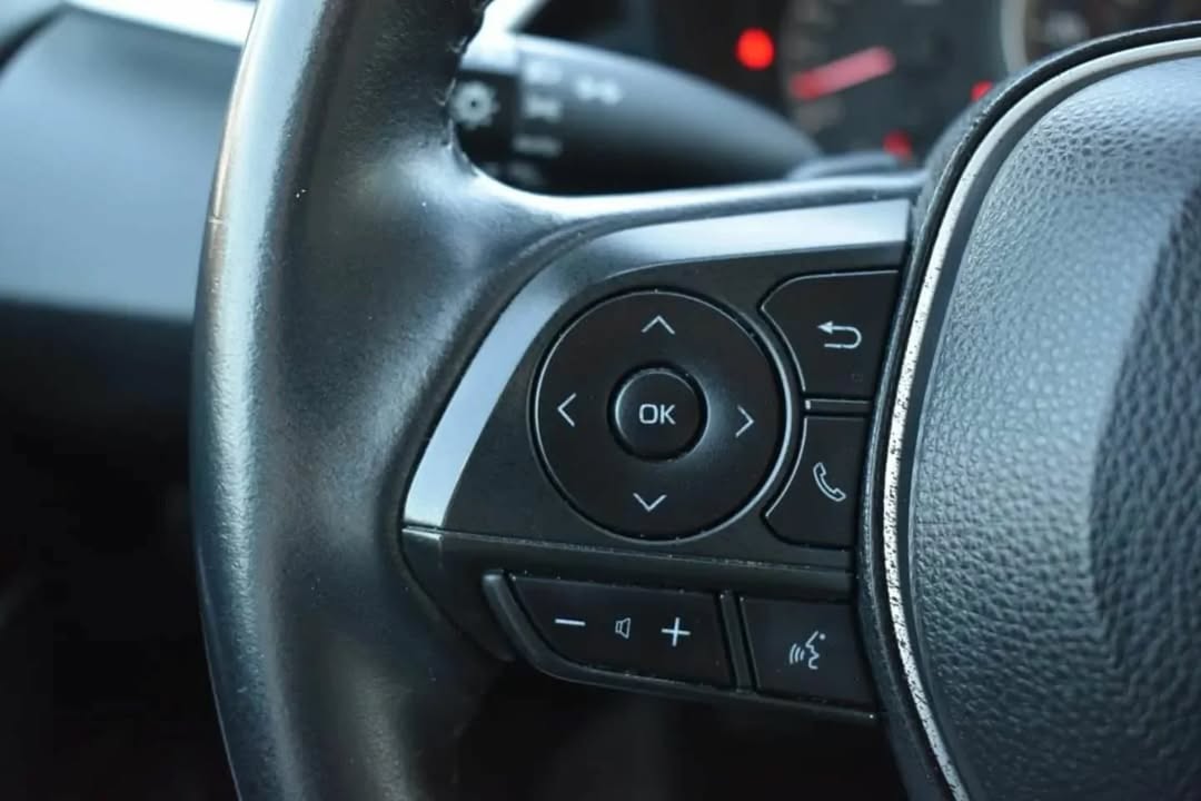 Toyota Corolla view 8