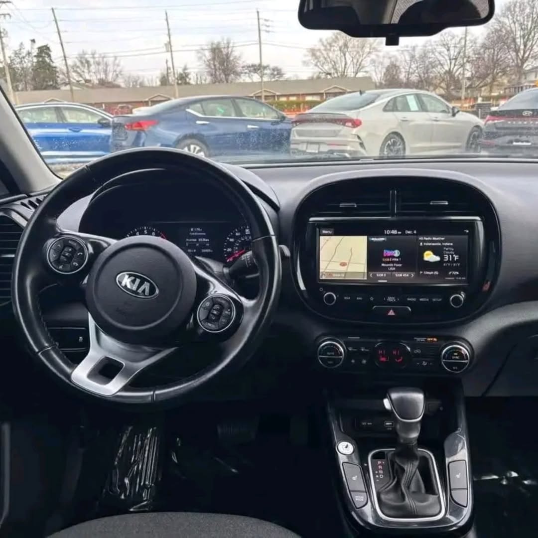Kia Soul Wagon view 4